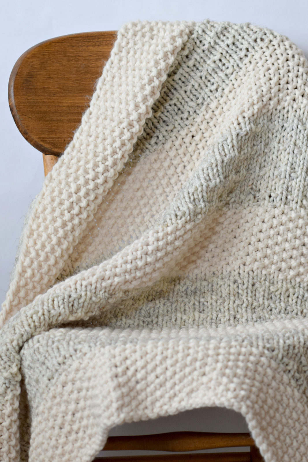 Easy Heirloom Knit Blanket Pattern - Mama In A Stitch