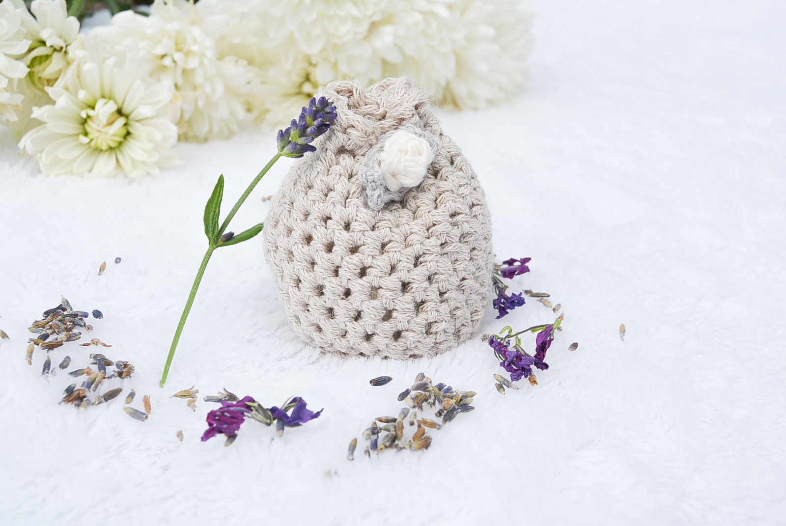 Lovely Lavender Crochet Sachets – Mama In A Stitch