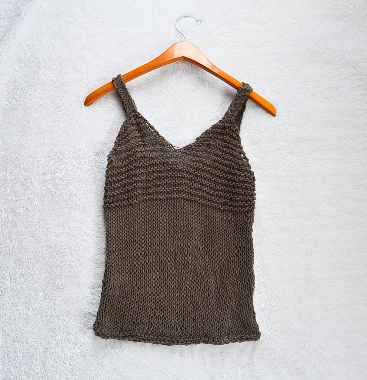 Simple Cocoa Knit Sleeveless Top Pattern – Mama In A Stitch