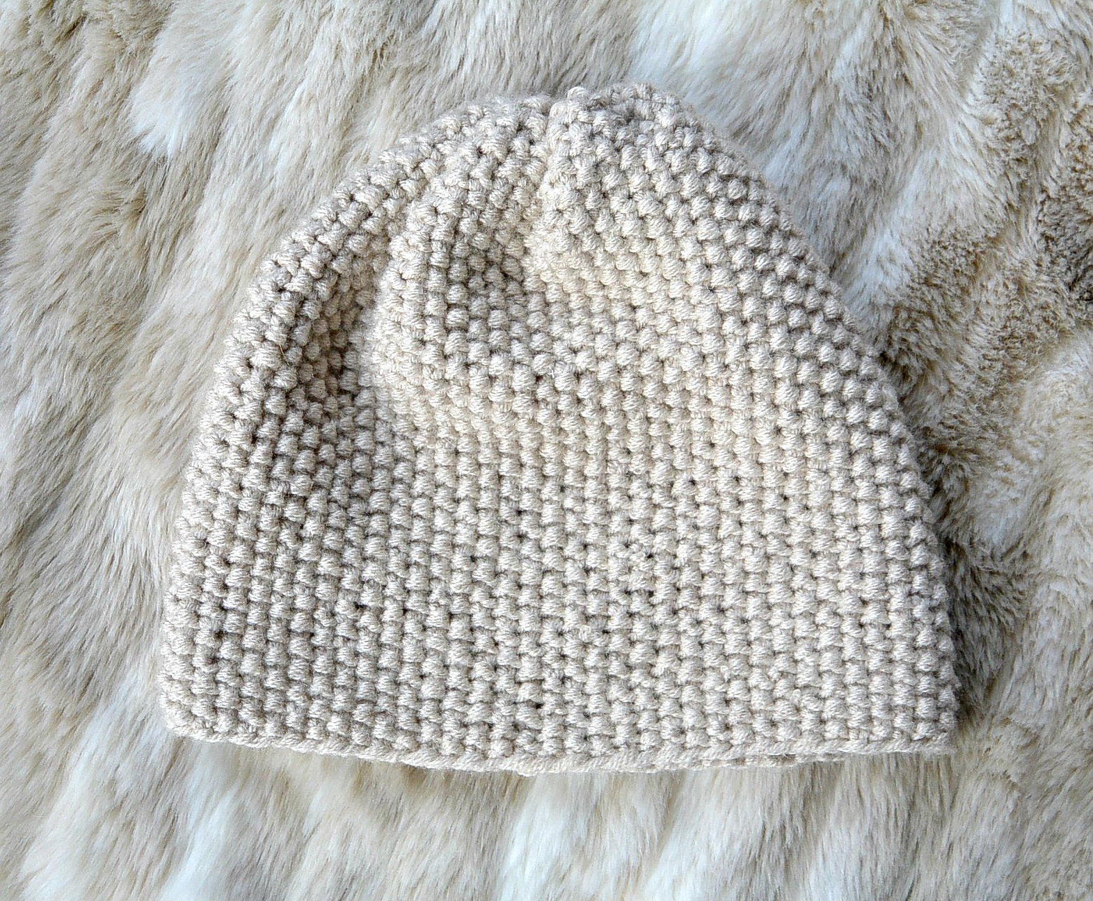 Free knitted hat patterns on straight needles uk