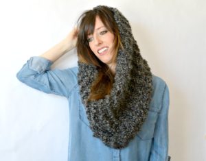 Fast and Easy Free Knit Cowl Pattern