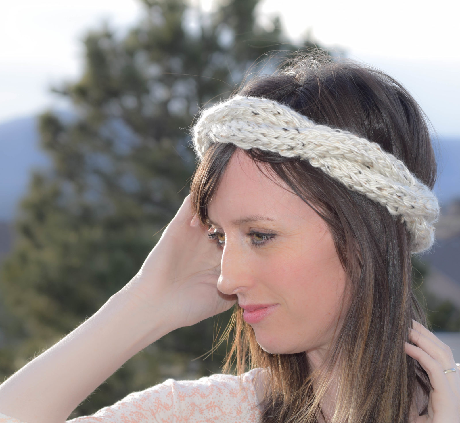 Spring Cabled Crown – Knit Headband Pattern