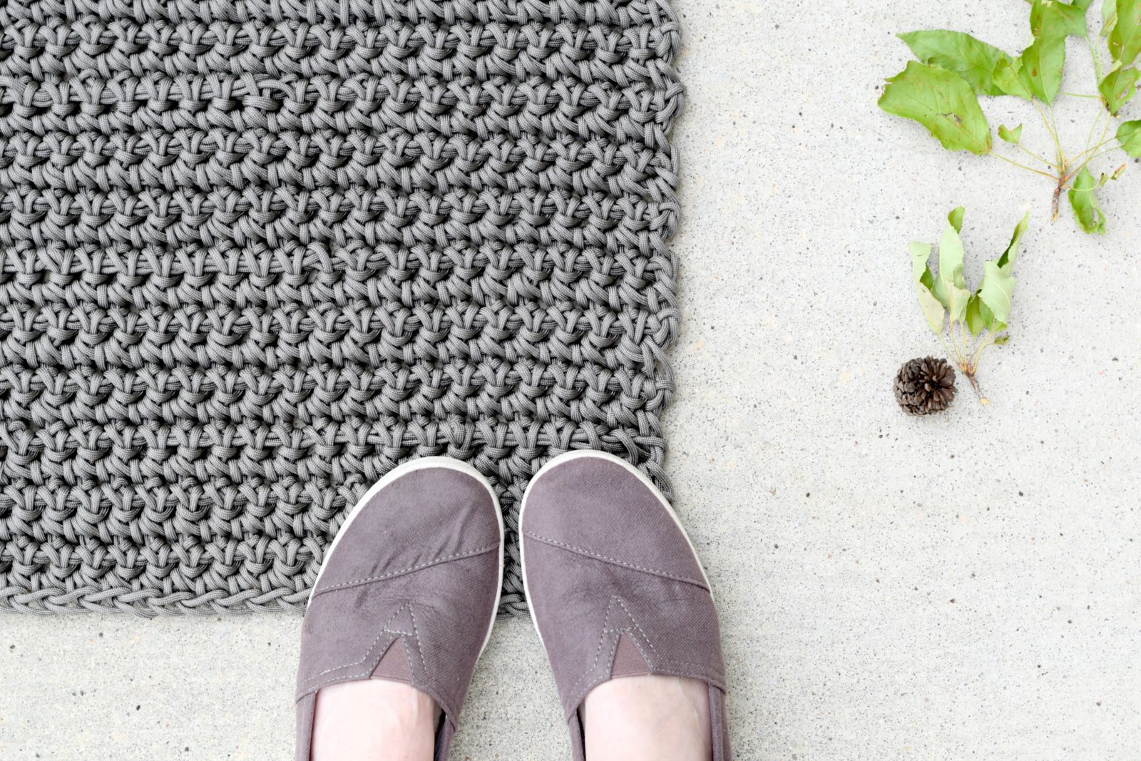 Chunky Woven Bath Mat DIY - A Beautiful Mess