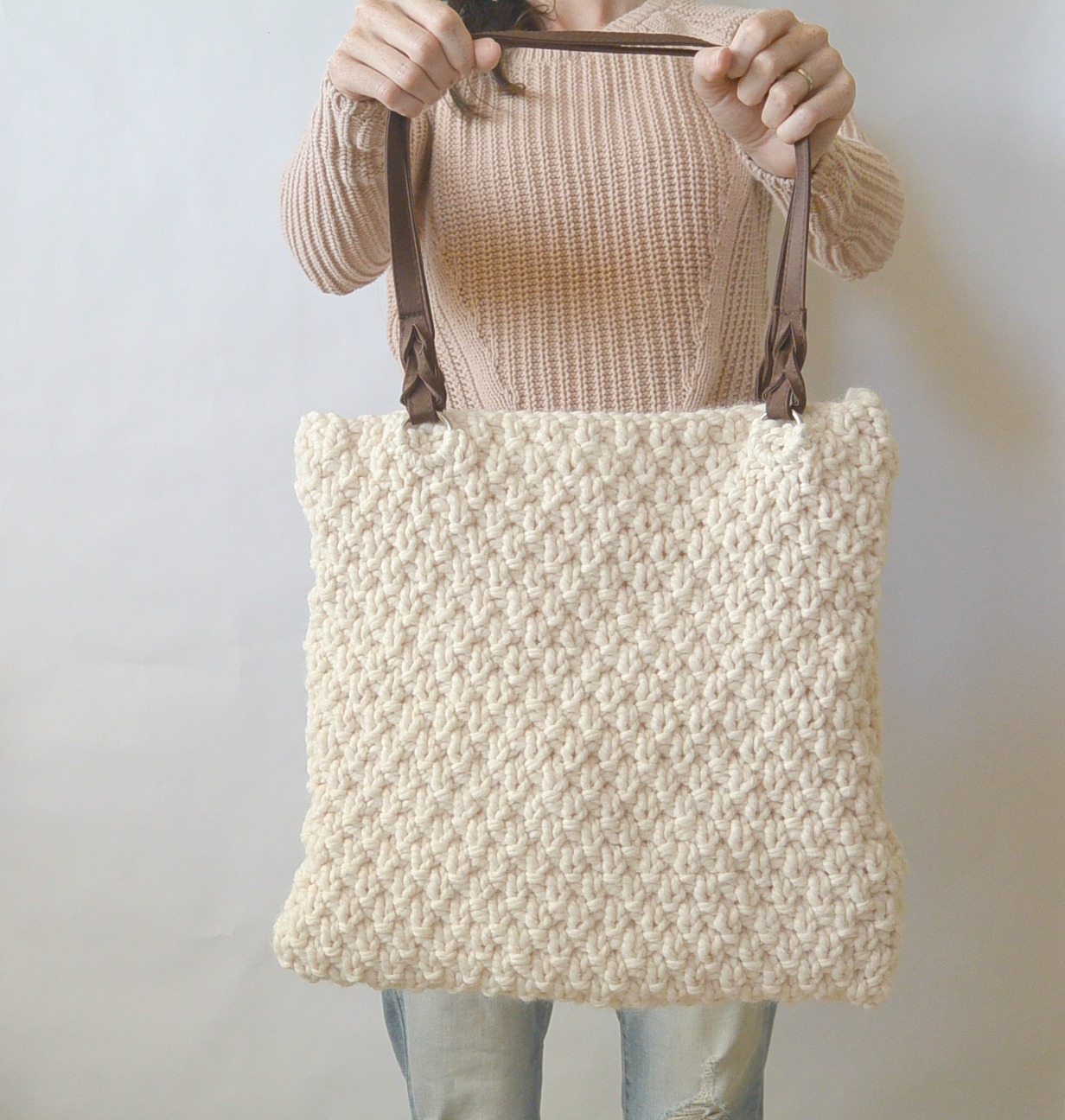 Super-Practical Knitted Yarn Bags - Free Patterns