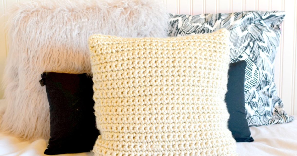 crochet throw pillow