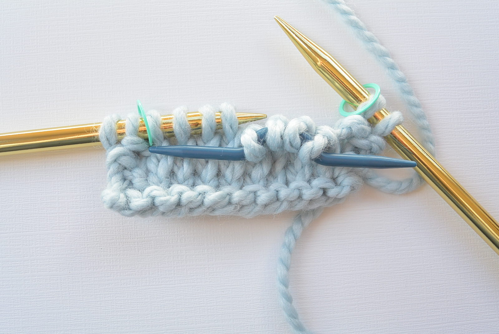 How to Use a Cable Needle