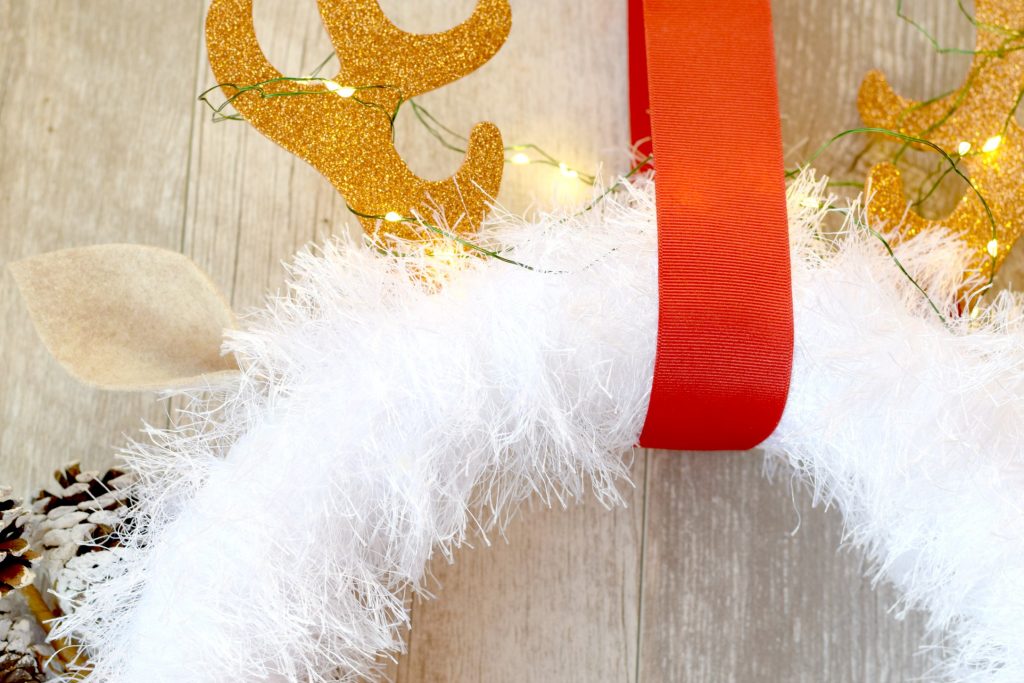 fun-fur-wreath-6