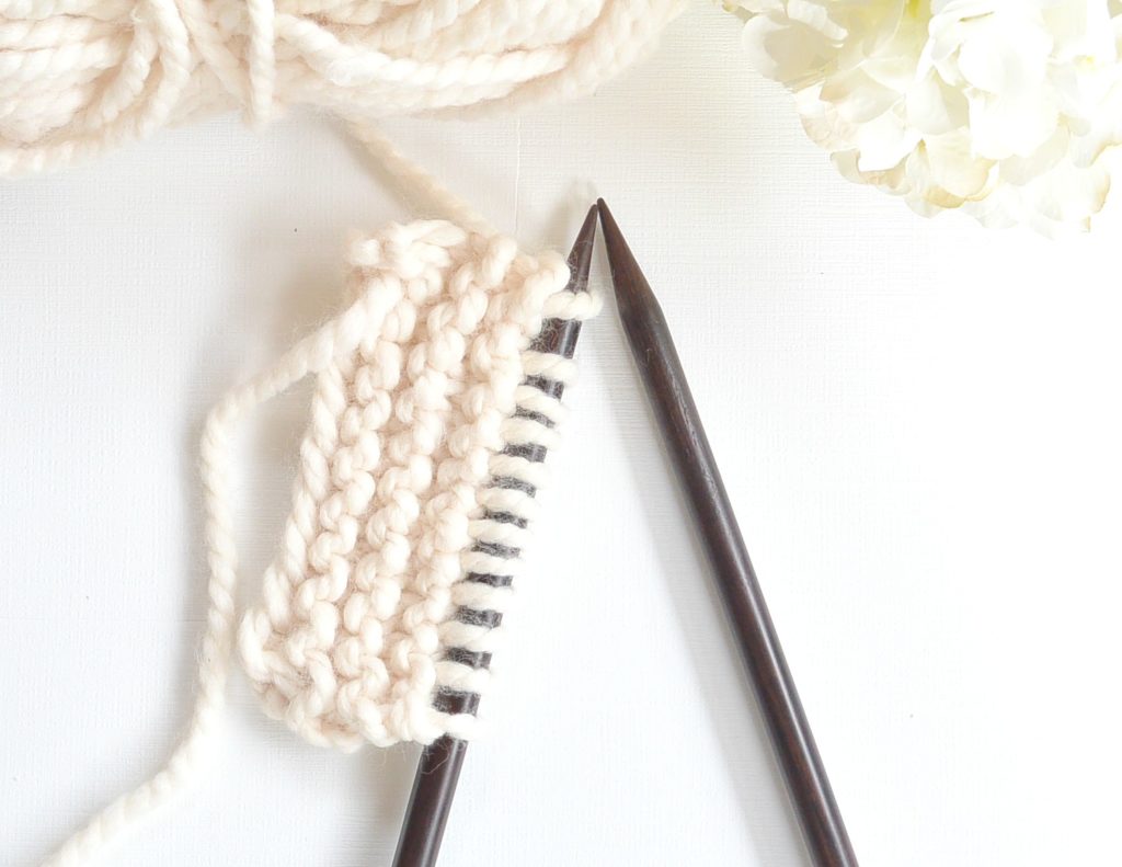 Knitting vs Crochet: How To Knit (If You Crochet) – Mama In A Stitch