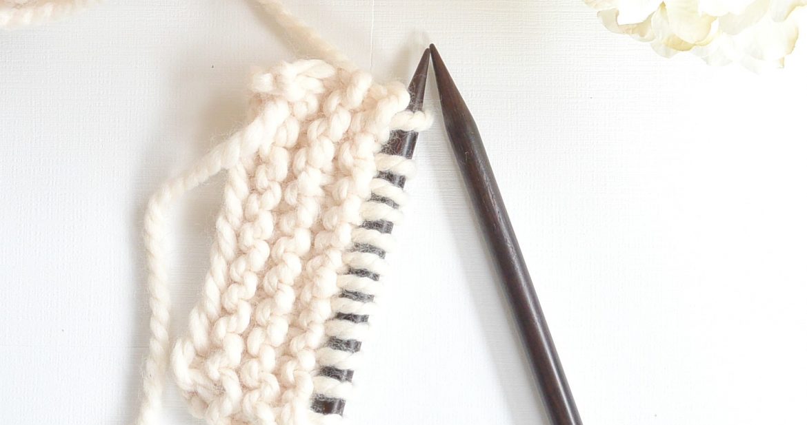 How To Knit (If You Crochet) Mama In A Stitch