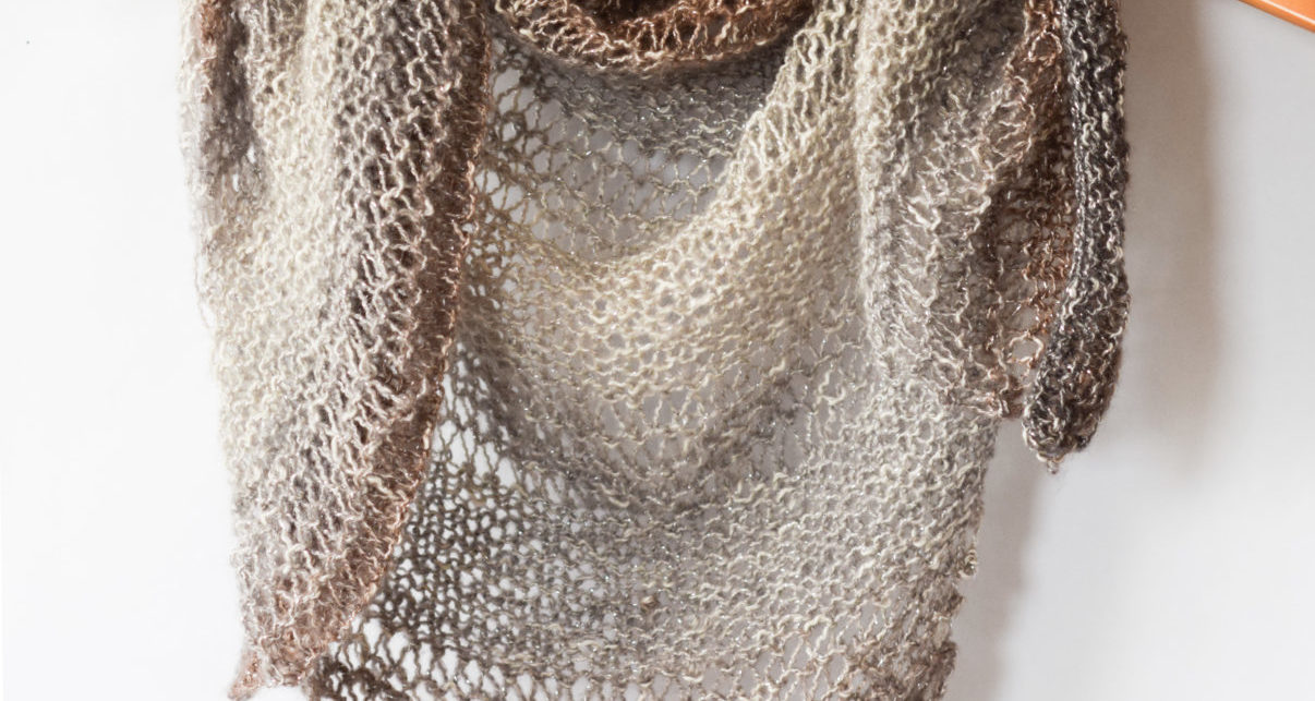 How To Knit An Easy Triangle Wrap - Mama In A Stitch