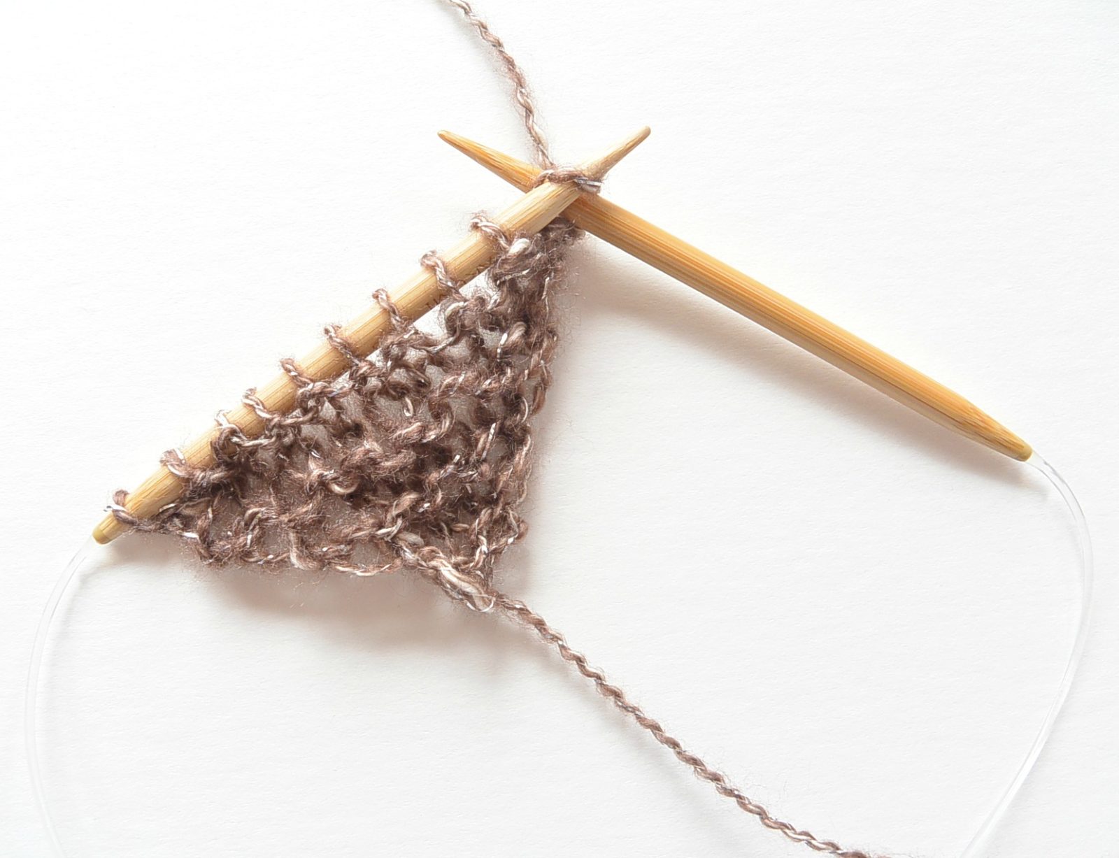 Knitted shawl patterns triangle