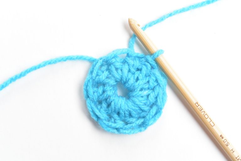 Mandala Crocheted Blanket Bag Pattern Mama In A Stitch