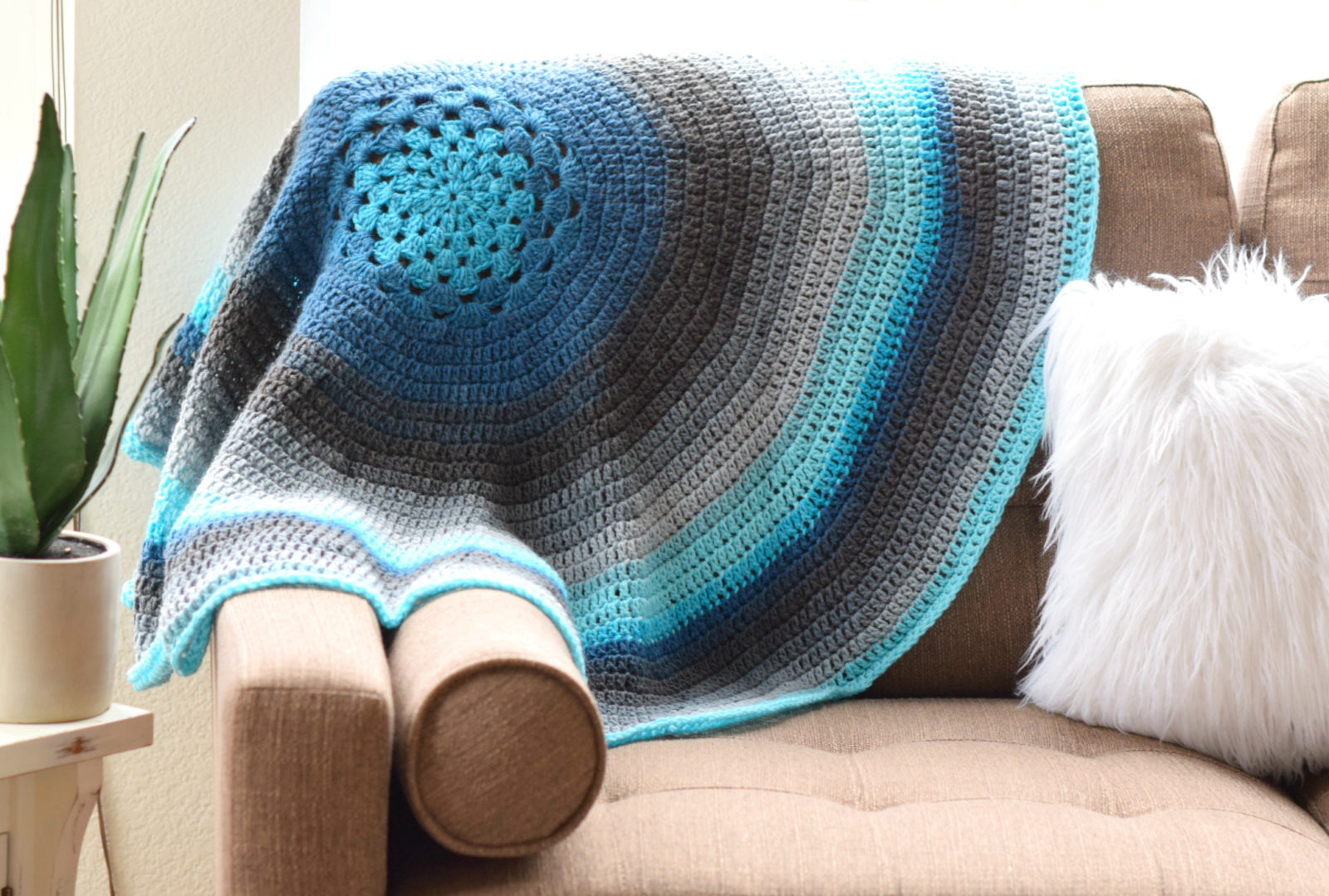 Knit & Crochet Blanket Sizing Guide – Mama In A Stitch