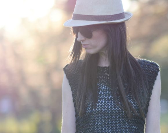 Easy “Little Black” Tank Top Knitting Pattern