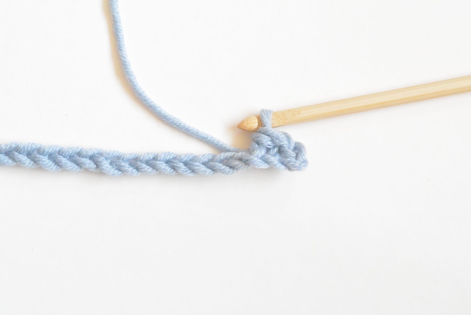 How To Crochet the Even Moss Stitch – Mama In A Stitch