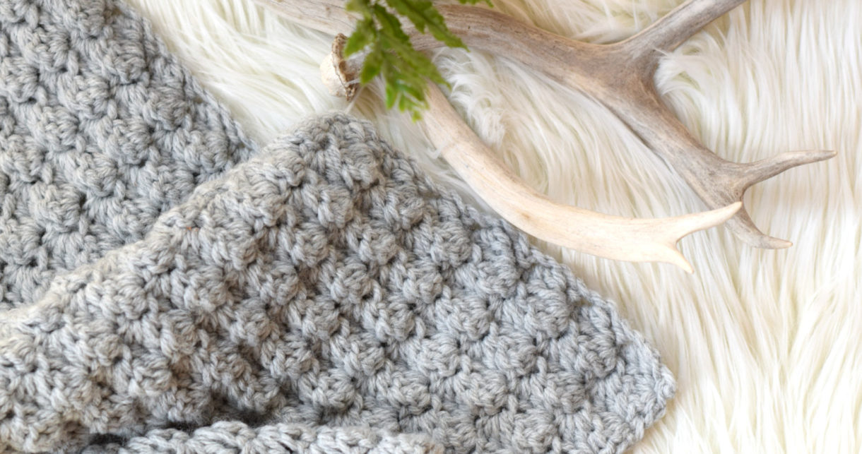 75 Knitting Pattern Baby/'s Lovely Lace Patterned Blanket