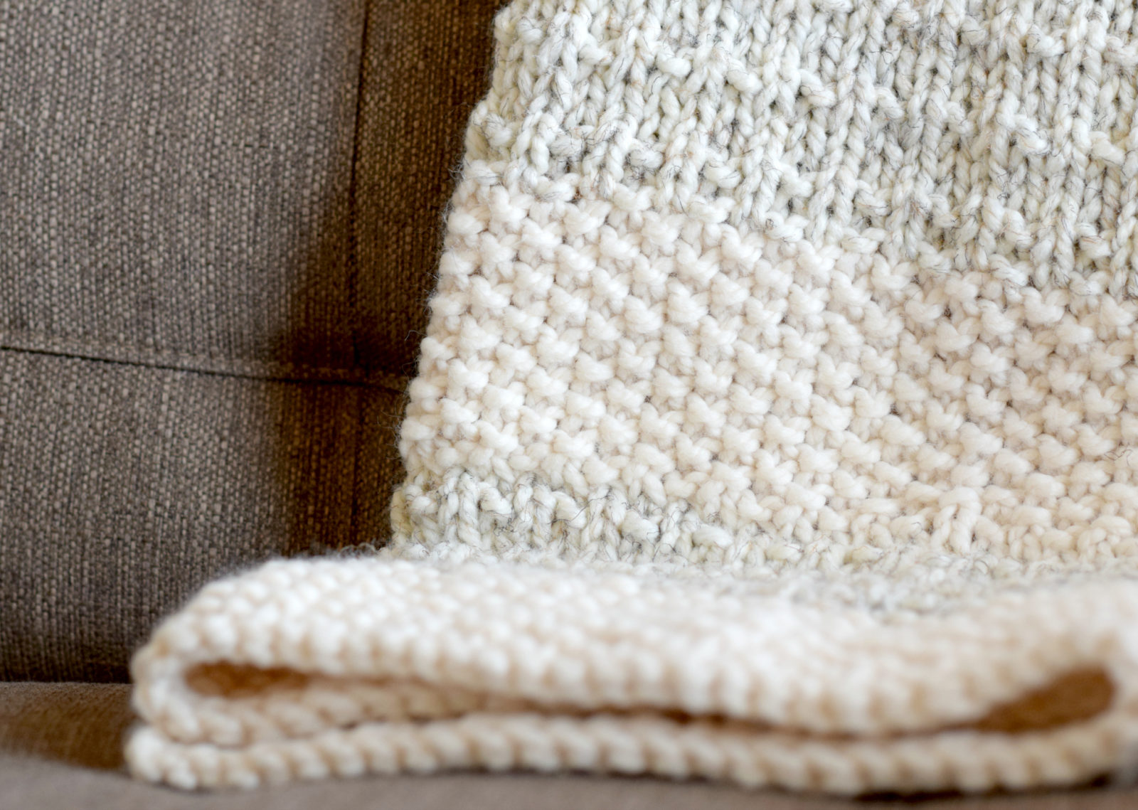 knitting pattern for easy to make blanket V210 