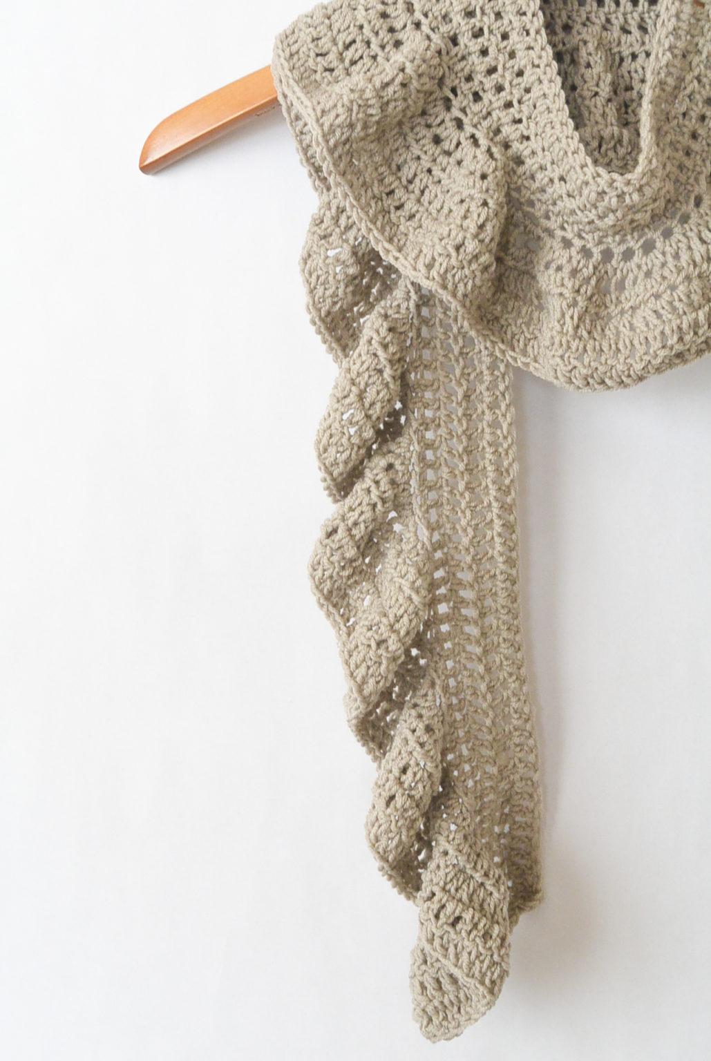 Merino Crocheted Ruffle Scarf Pattern Mama In A Stitch