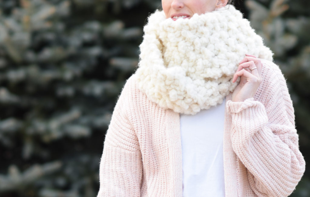 Touch of Alpaca Review – NEW pattern!  Alpaca yarn projects, Scarf yarn,  Scarf knitting patterns