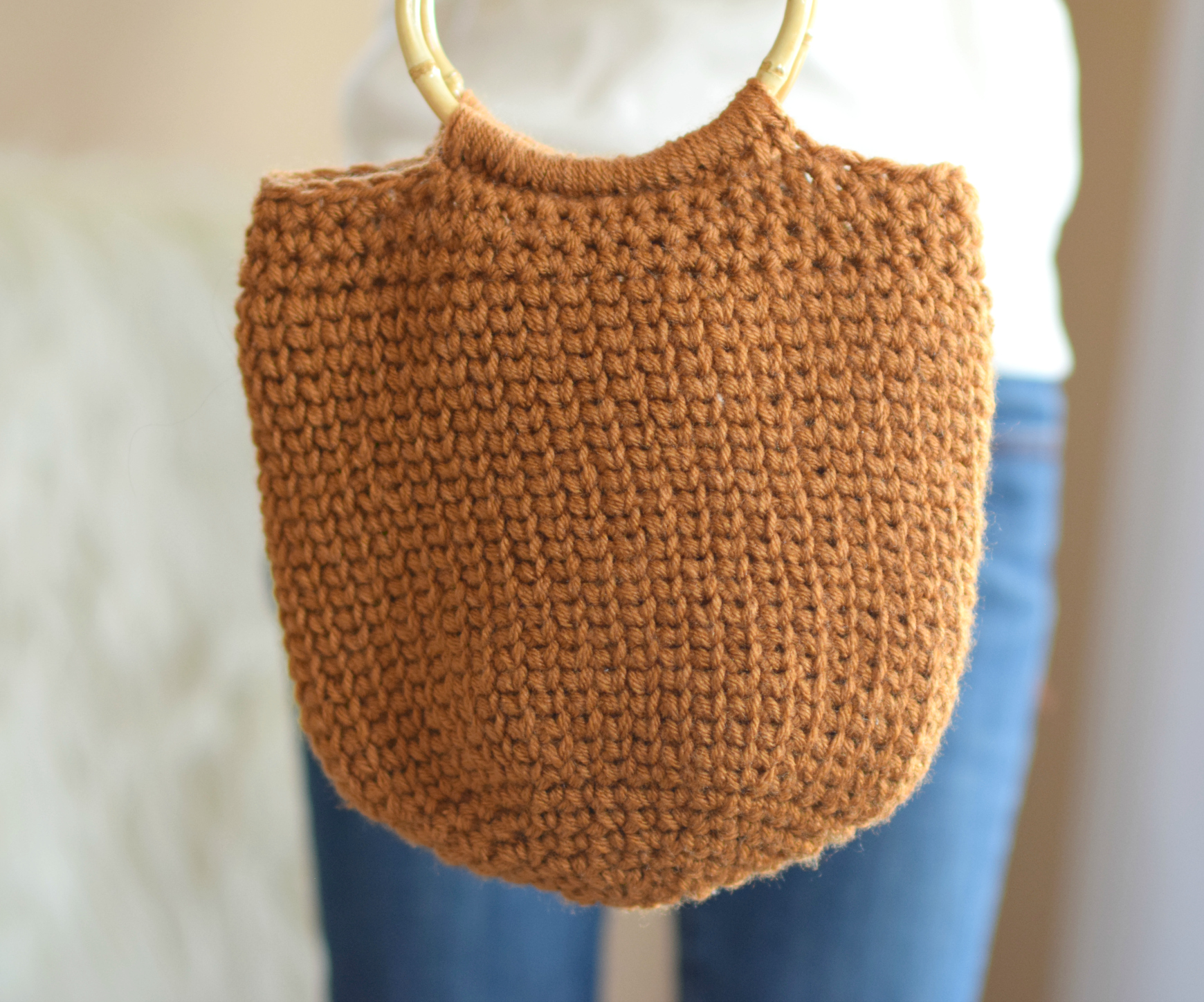 How do you crochet around a tote bag handle? : r/crochet