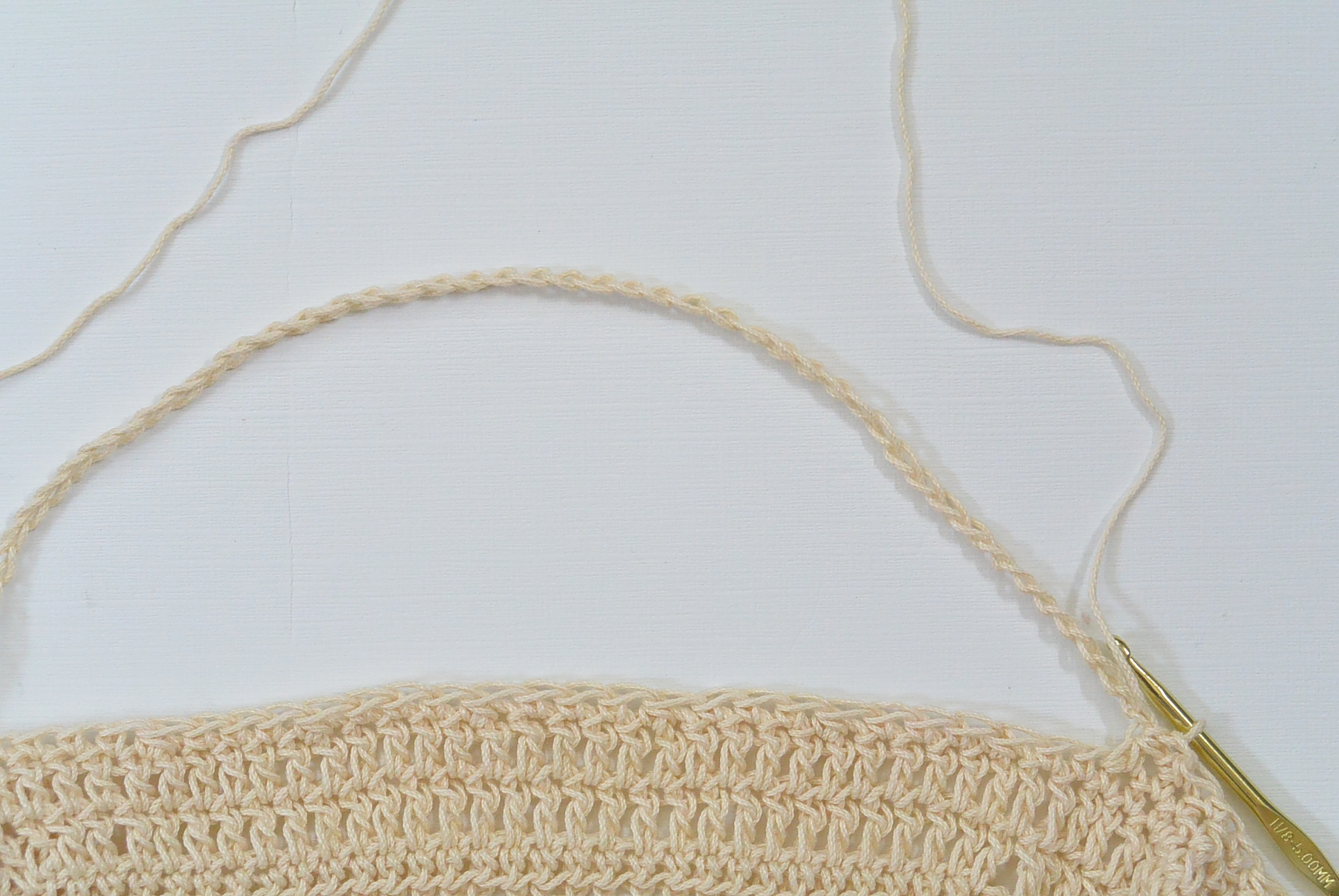 Camel Bucket Bag - Crocheted Bag Pattern – Mama In A Stitch