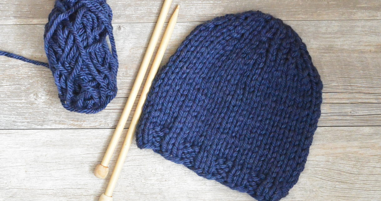 Modèle de bonnet en tricot épais pour débutant