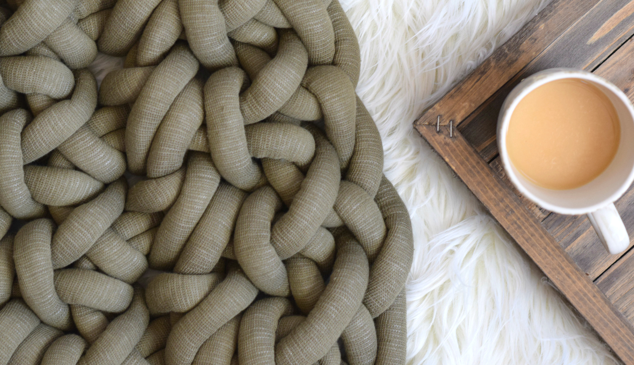 Giant Arm Knitting Chunky Yarn for Braided Knot Throw Blanket, Jumbo Chunky Yarn Twist Tubular Yarn Soft Extra Thick Yarn, Fluffy Bulky Weave Craft