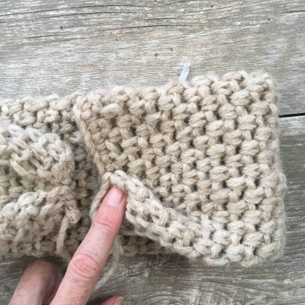Making a headband from yarn