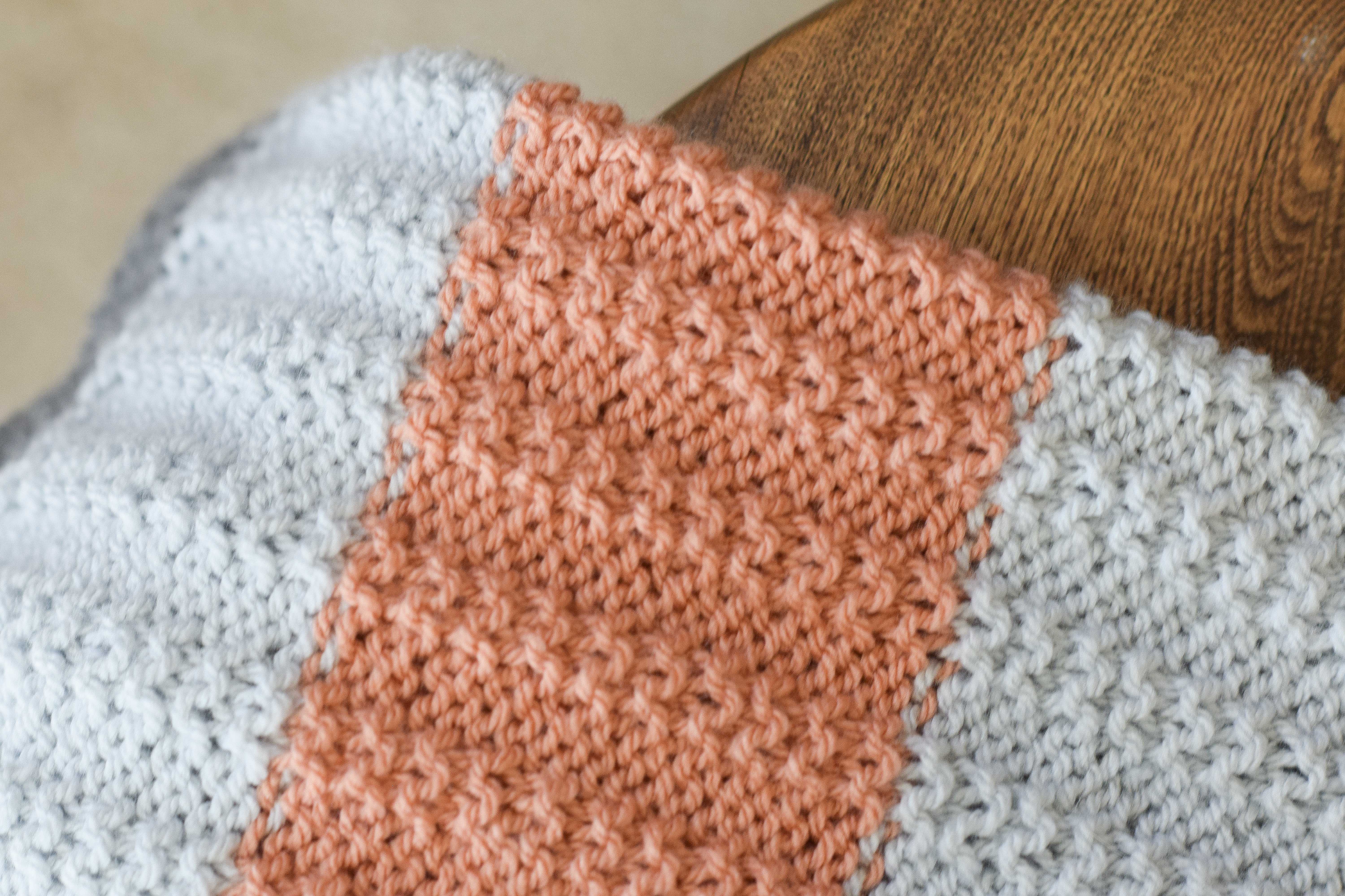 Mae Ribbed Blanket Easy Knitting Pattern Mama In A Stitch