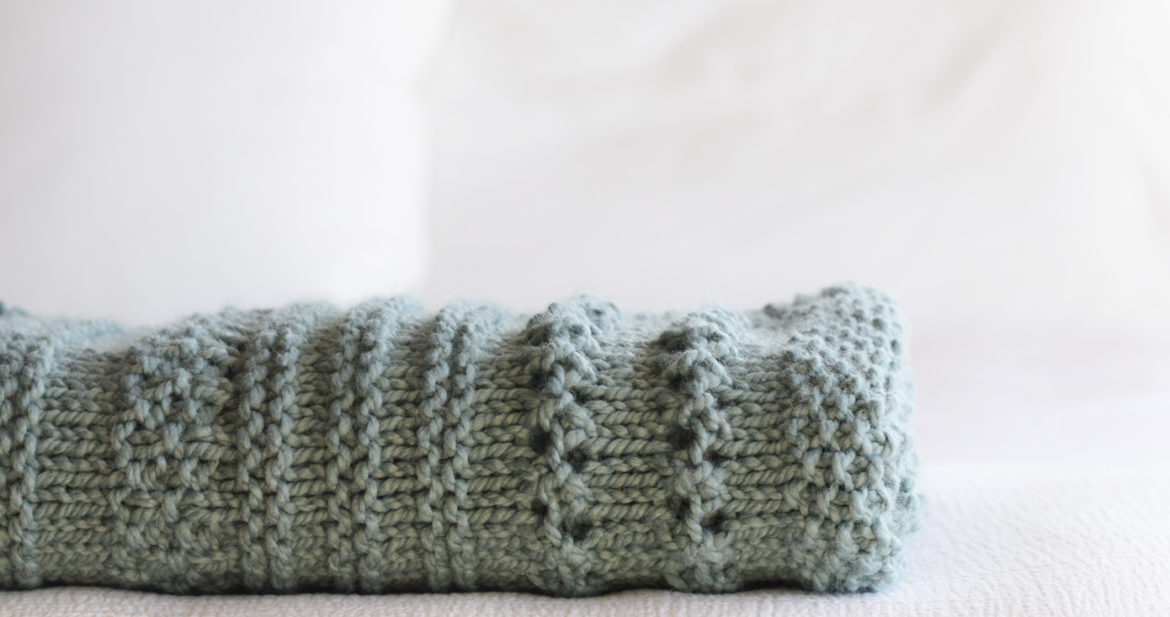 Winter Cuddler Throw Blanket Knitting Pattern - Mama In A ...
