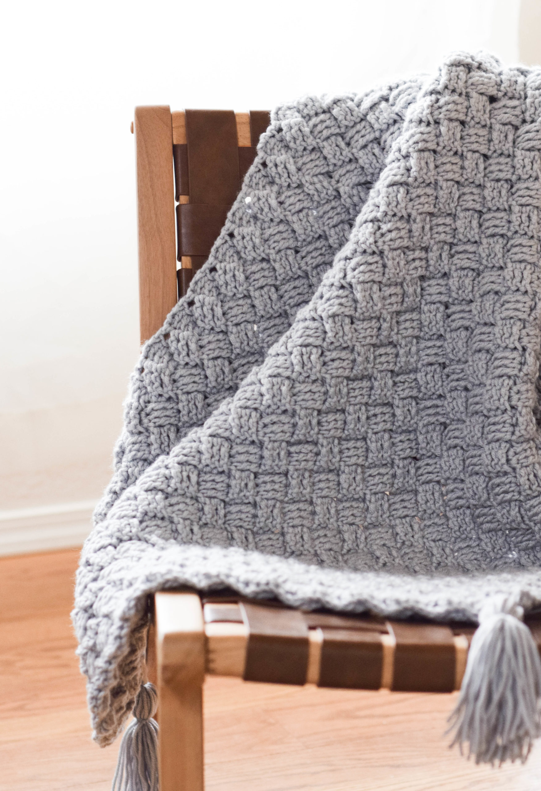 Arm Knit Chunky Basket Weave Blanket Kit 