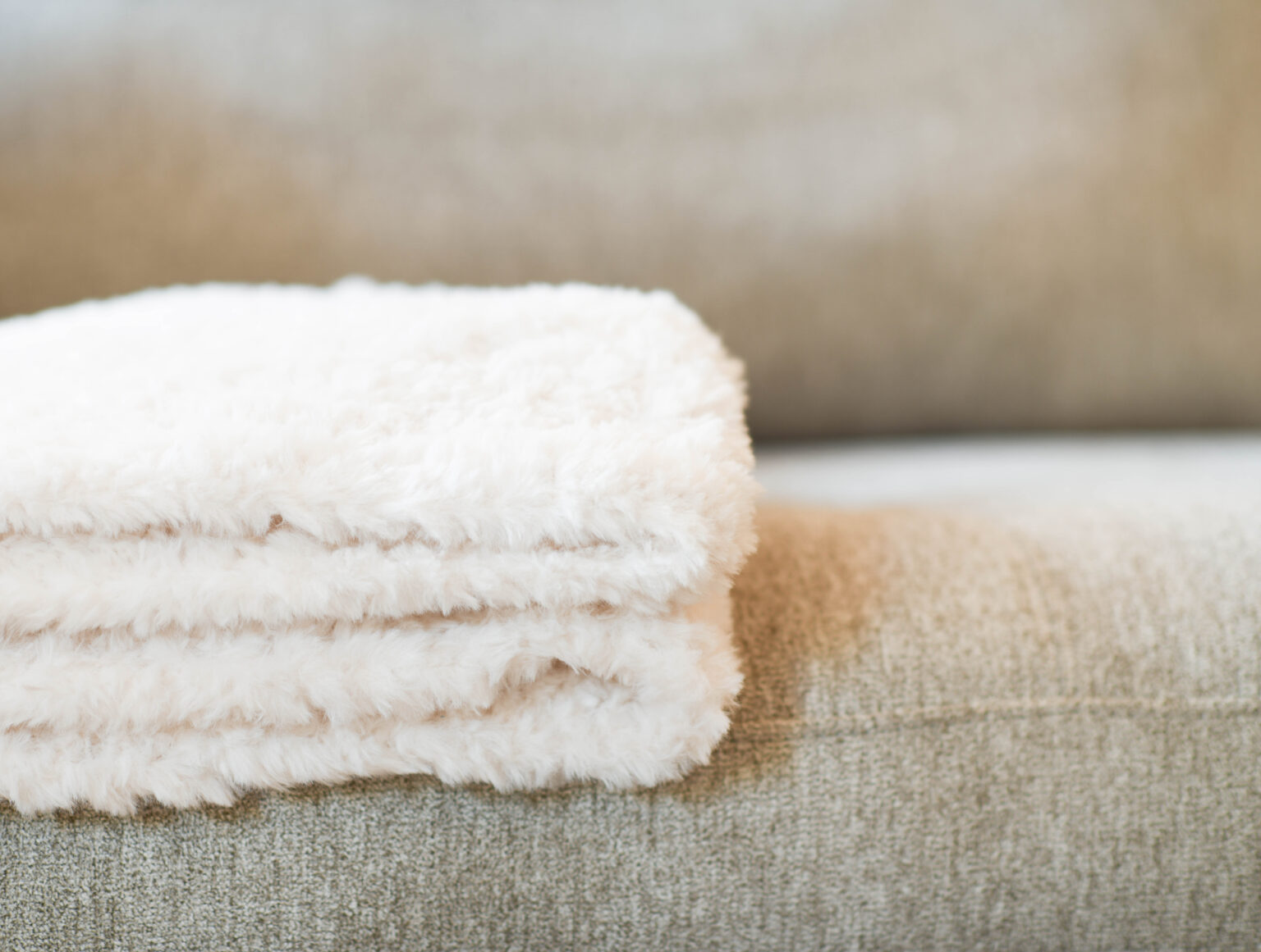 How To Crochet A Fur Throw Blanket Mama In A Stitch