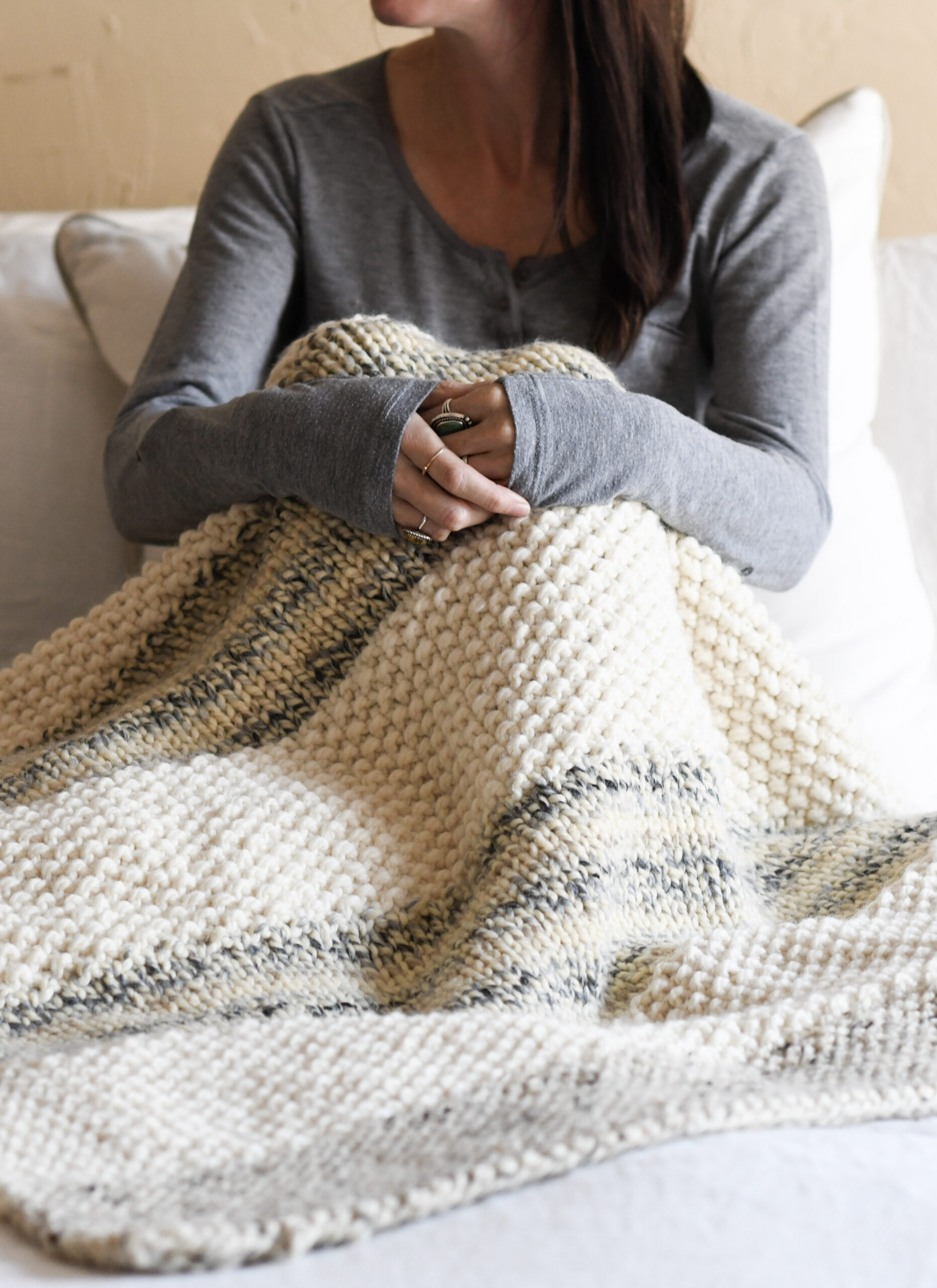 Easy to Knit Blanket Knitting Pattern for Super Bulky Yarn
