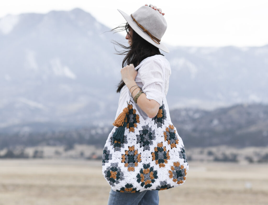 Boho Fringe Granny Square Crochet Purse – Mama In A Stitch