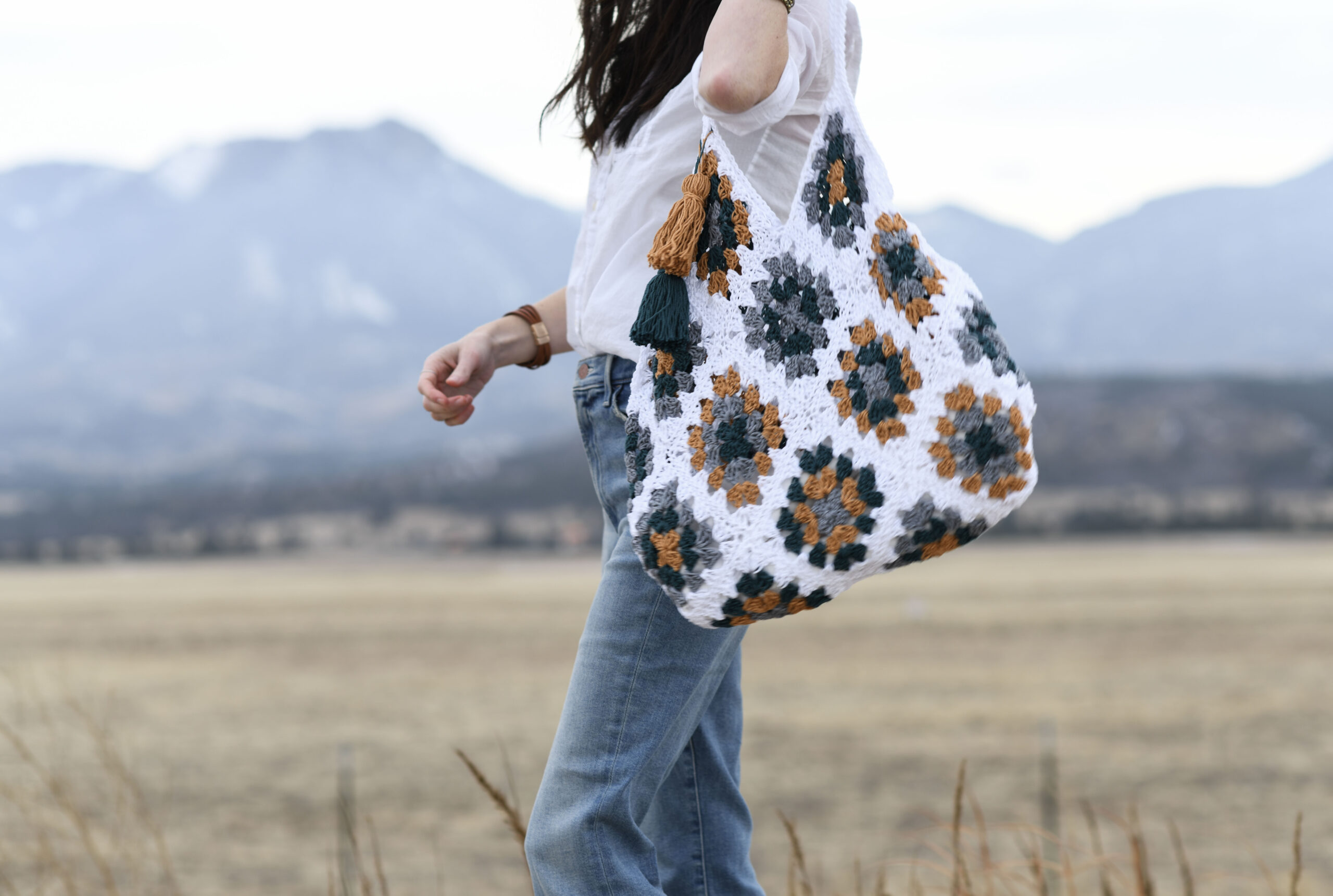 Magnolia Granny Square Bag Crochet Pattern – Mama In A Stitch