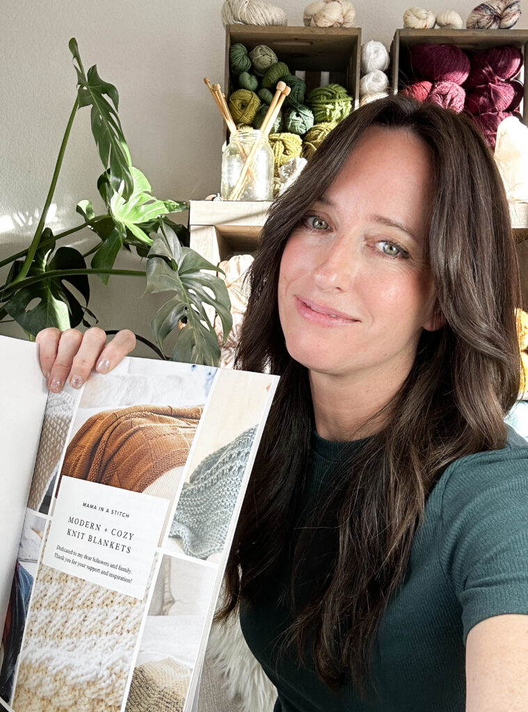Modern Cozy Knit Blankets Book With Easy Knitting Patterns