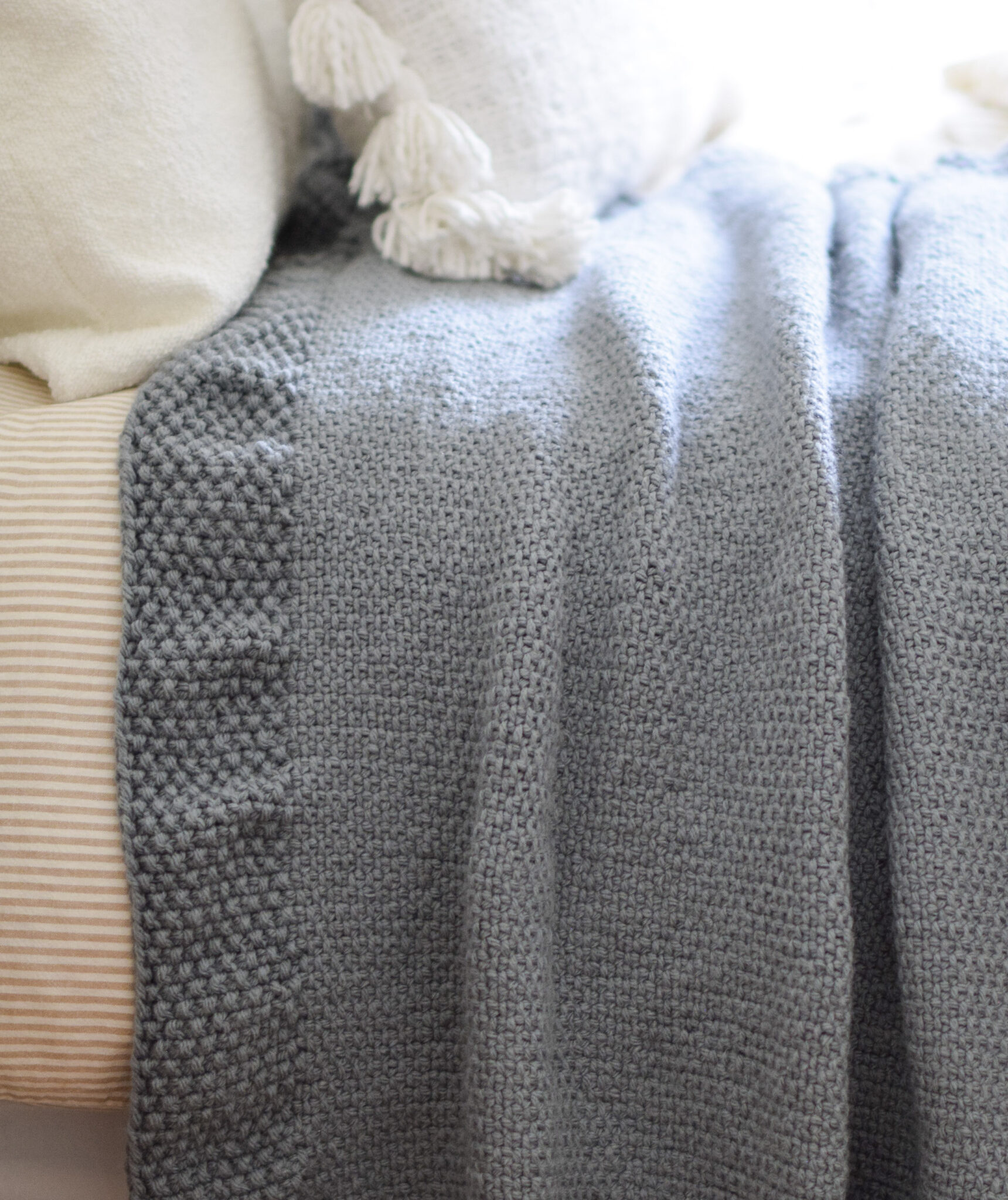 How To Knit – Mama In A Stitch