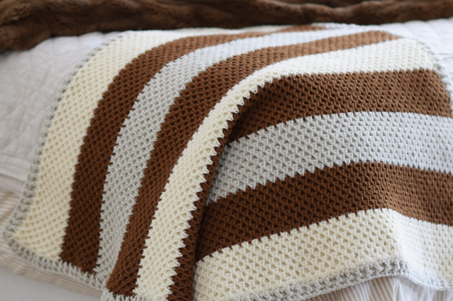 The Alaska Blanket Crochet Pattern – Mama In A Stitch